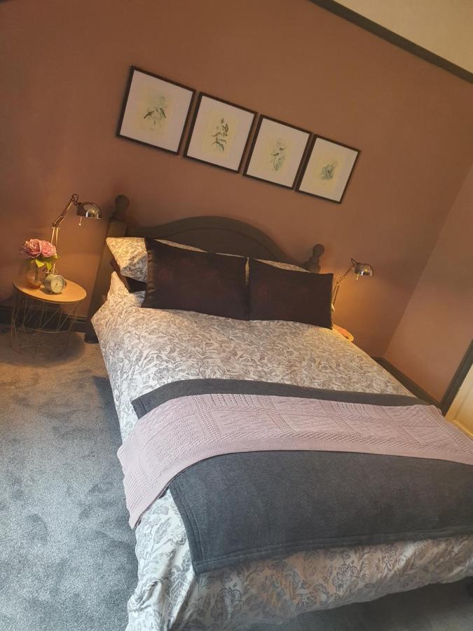 Cosy Cottage In Heart Of Llangollen Bagian luar foto
